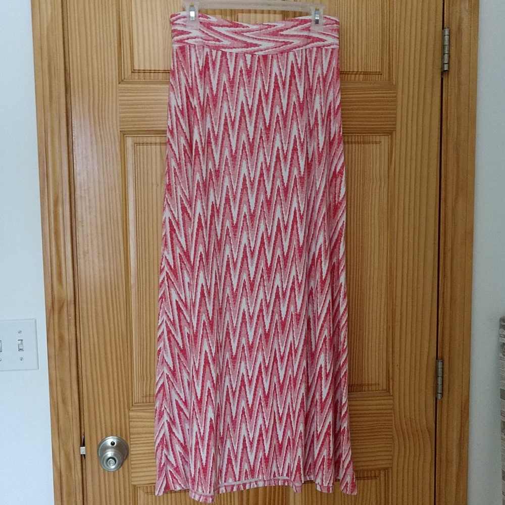 Roz&ALI ladies maxi skirt size Medium